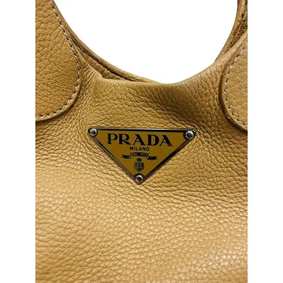 PRADA Beige Vitello Leather Logo Daino Box Shoulder Bag - Picture 3 of 11